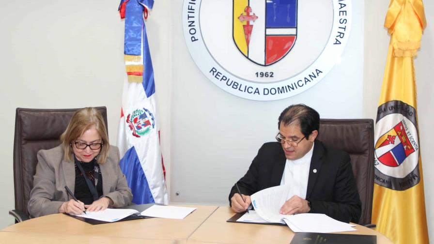 Instituto Heriberto Pieter y PUCMM firman acuerdo para fomentar lucha contra el cáncer