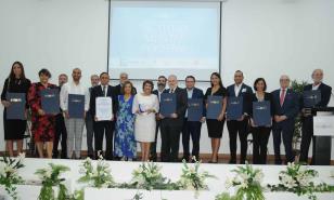Fundación Innovati reconoce a 10 personalidades por sus aportes en valores positivos al desarrollo de la RD