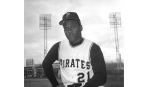 Ganadores del premio Clemente llevarán No. 21 en las gorras