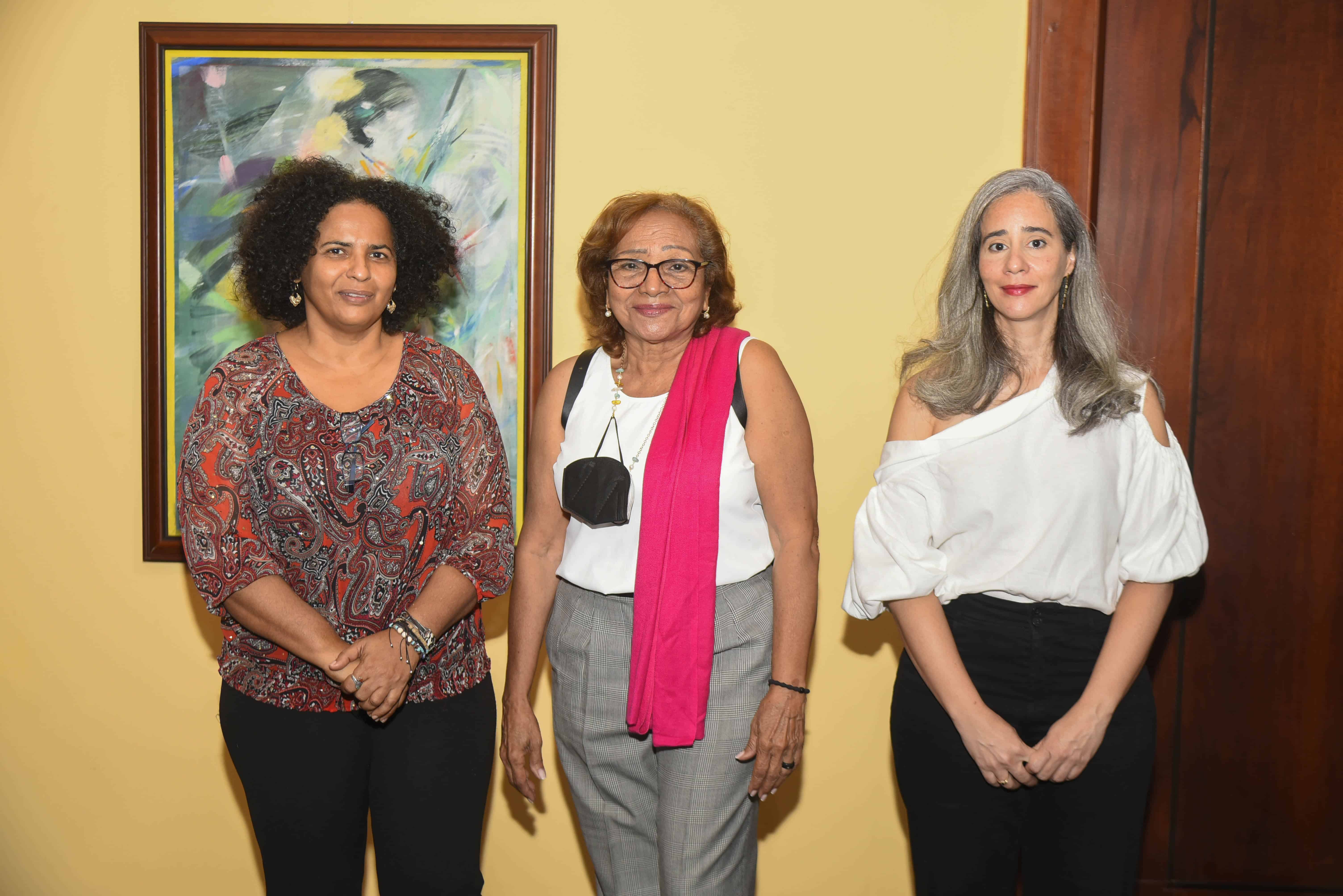 Iris Pérez, Rafaela Paniagua, Samanta Sánchez. 