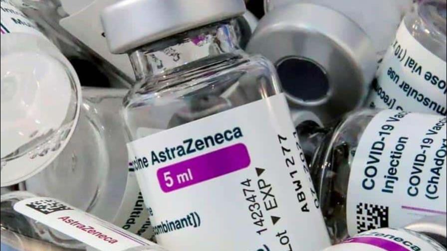 AstraZeneca dice que ha cumplido con el contrato de compra de vacunas COVID-19