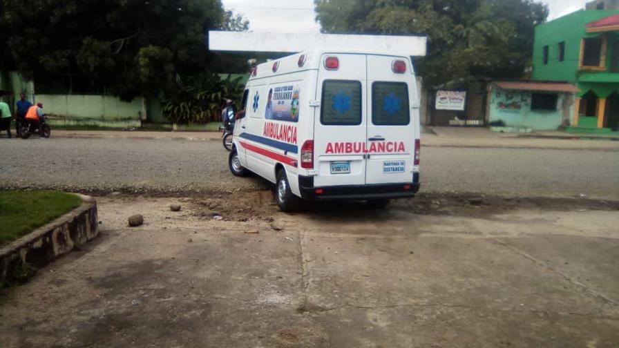 Hospital devuelve ambulancia por falta de documentación