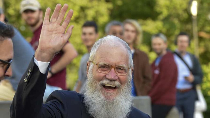 David Letterman agradece a personal médico que lo atendió tras caída en Rhode Island