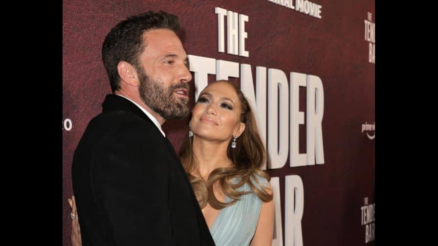 ¿Se comprometió con Ben Affleck? Captan a Jennifer López con nuevo e impresionante anillo