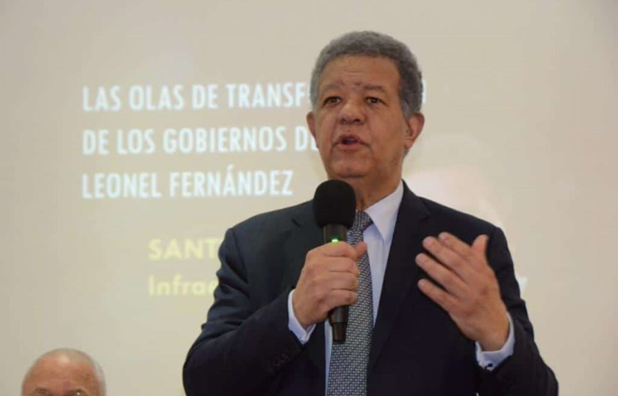 Leonel sobre monorriel en Santiago: Nos están copiando las ideas y no nos están dando el mérito