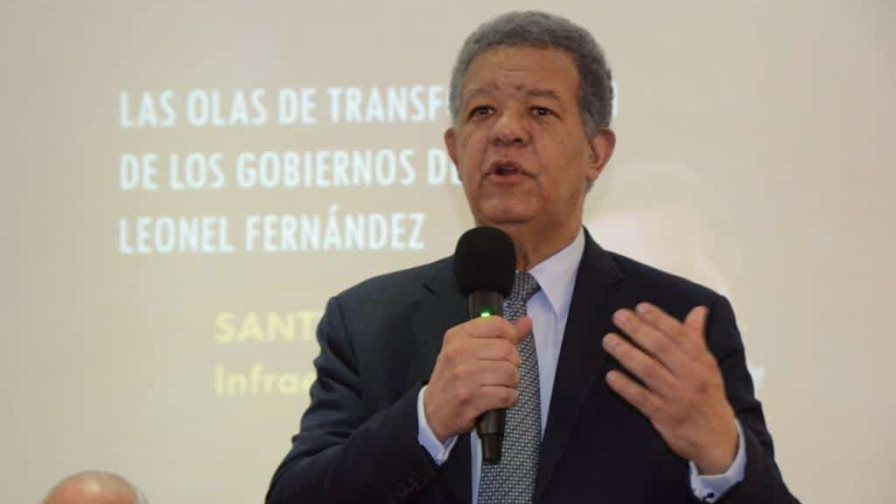 Leonel sobre monorriel en Santiago: Nos están copiando las ideas y no nos están dando el mérito