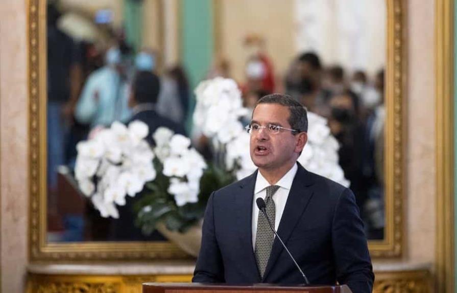 Gobernador de Puerto Rico promete “modernizar” el obsoleto sistema eléctrico