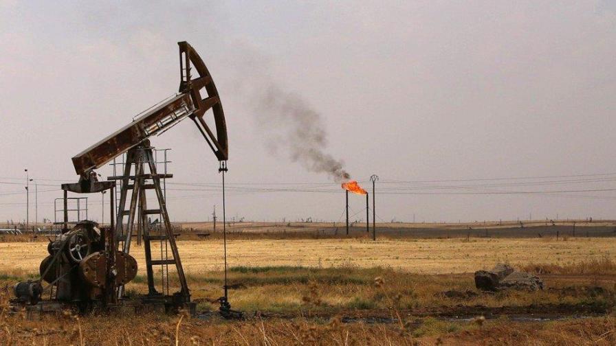 El petróleo de Texas sube un 3.2 % y cierra en 101.70 dólares el barril El petróleo de Texas sube un 3.2 % y cierra en 101.70 dólares el barril