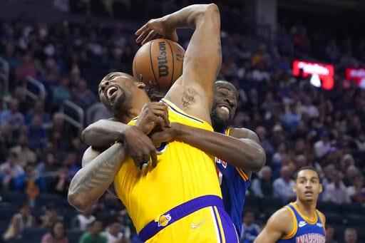 Klay Thompson anota 33 y Warriors superan a Lakers 128-112
