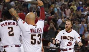 Cuadrangular de Beer en 9no impulsa a Diamondbacks ante Padres