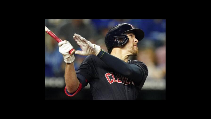 Los Guardianes envían a Bradley Zimmer a los Azulejos