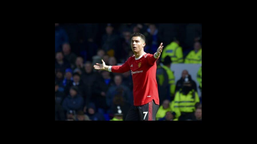 Cristiano Ronaldo se disculpa por arrebato tras duelo del Man United Cristiano Ronaldo se disculpa por arrebato tras duelo del Man United