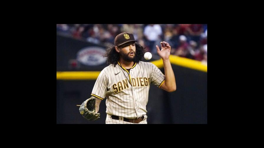 Machado se fue de 5-1, pero Manaea guía a Padres sobre Arizona