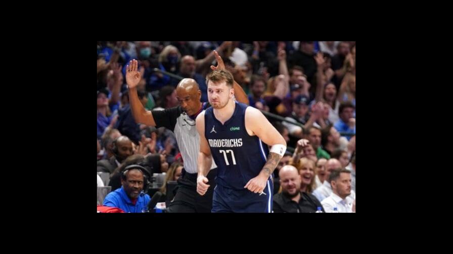 Doncic suma 39 puntos, 11 rebotes y 16ta técnica con Mavs