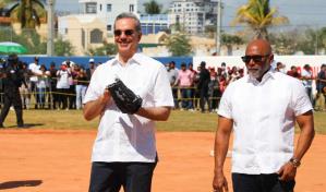 Abinader entrega Estadio de Baseball "La Goma", en el ensanche Isabelita