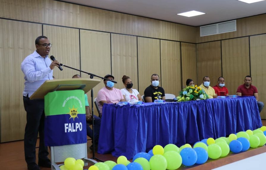 Falpo rechaza Gobierno preste RD$2,000 millones a clínicas como anunció Abinader