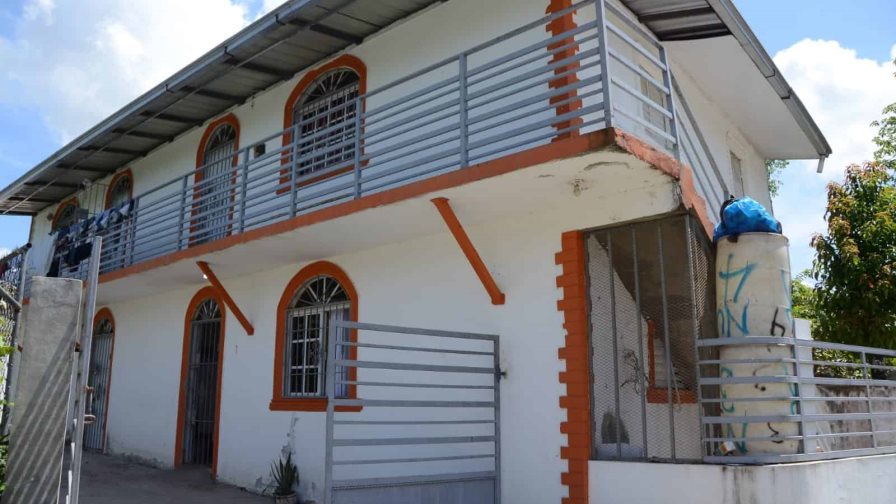 Sepultan niña hallada ahorcada en su casa en Bonao