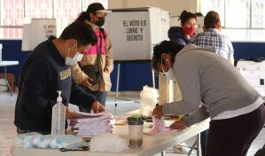 Comienza en México referendo sobre continuidad del presidente López Obrador