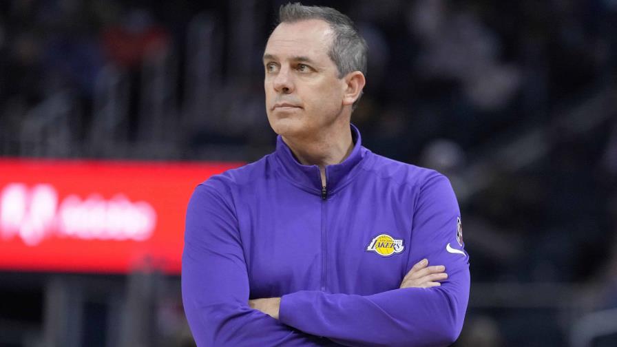 Los Lakers despedirían al coach Frank Voguel esta semana Los Lakers despedirían al coach Frank Voguel esta semana