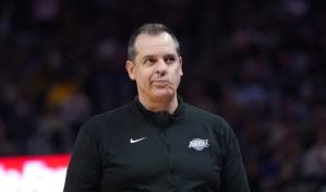 Los Angeles Lakers despiden al técnico Frank Vogel tras tres temporadas