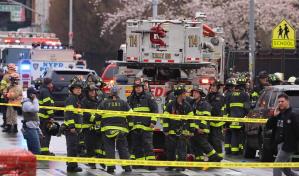 Suben a 16 los heridos durante tiroteo masivo en tren de Brooklyn