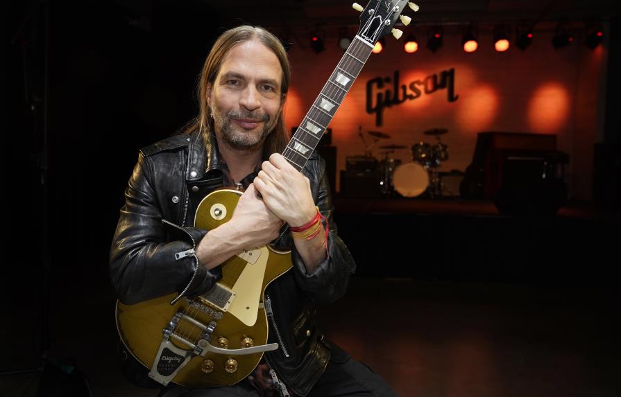 Sergio Vallín de Maná tiene su propia guitarra Gibson