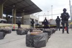 Policía de Ecuador decomisa 959 kilos de cocaína que iban a Reino Unido