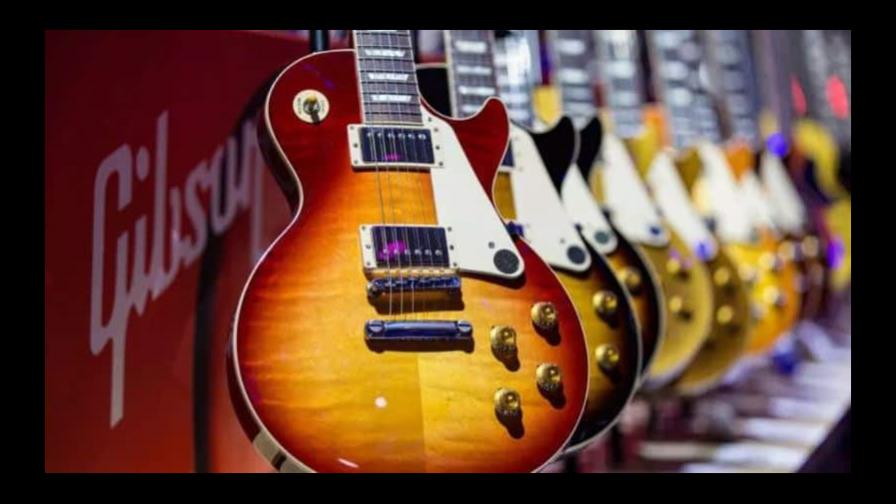 Estafa a una anciana en Florida para comprarse 11 guitarras Gibson