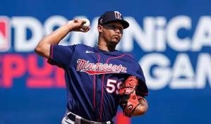 Con rectas hasta 102 millas, Johan Durán se adueña del cierre en Minnesota