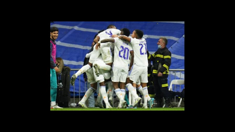 Benzema, héroe de nuevo; Madrid elimina a campeón Chelsea