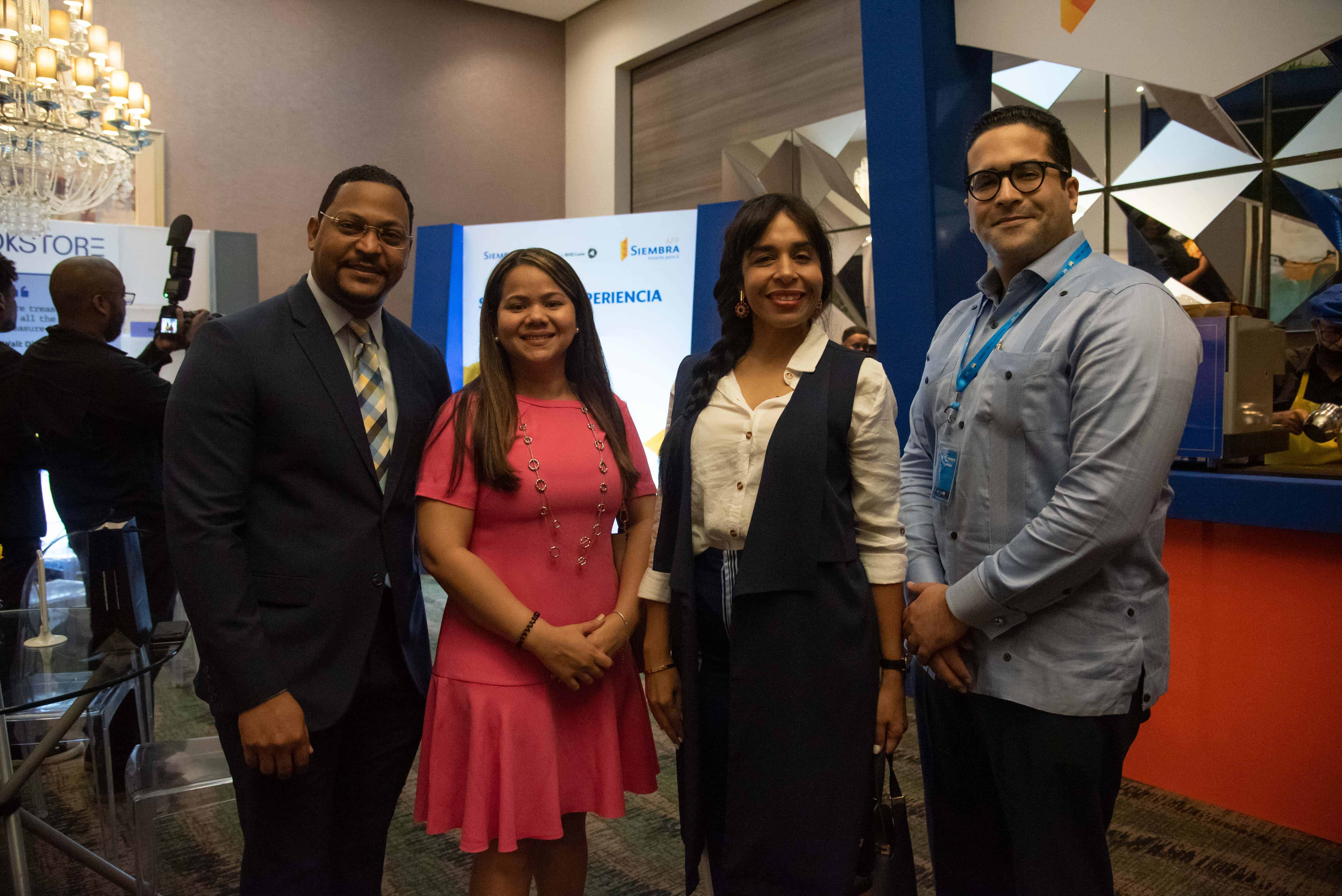 Richard López, Ingrid Muñoz, Yokaty Vega y Marcos Medrano.