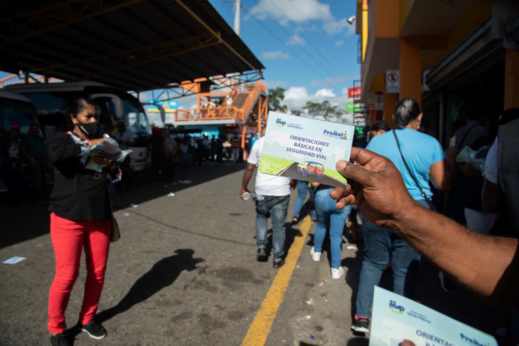 Se repreten mascarillas y preservativos