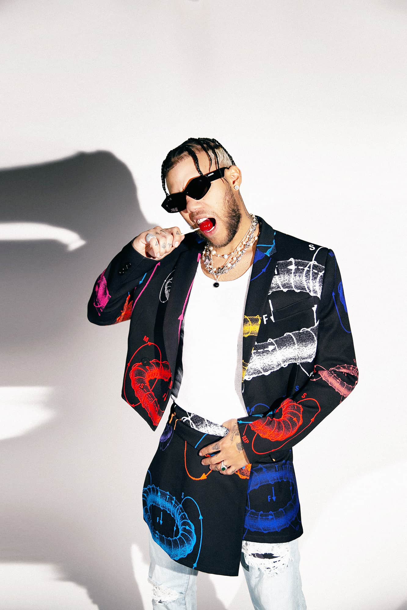 Jhay Cortez actuará en Punta Cana junto a Sech.