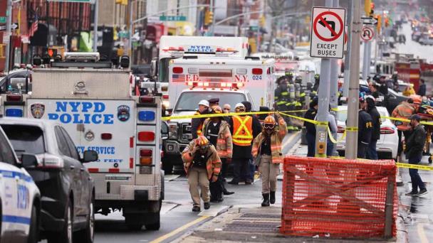 Policía: “No hay artefactos explosivos activados en tren que sufrió atentado en NY”