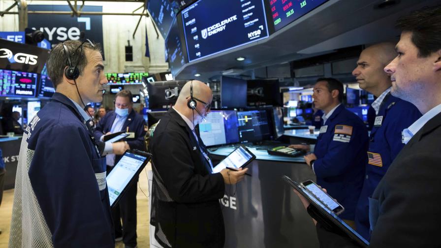 Wall Street cierra al alza impulsada por tecnológicas