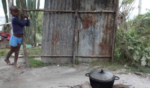 El COVID -19 sumió a 77 millones de personas en la pobreza antes de la guerra