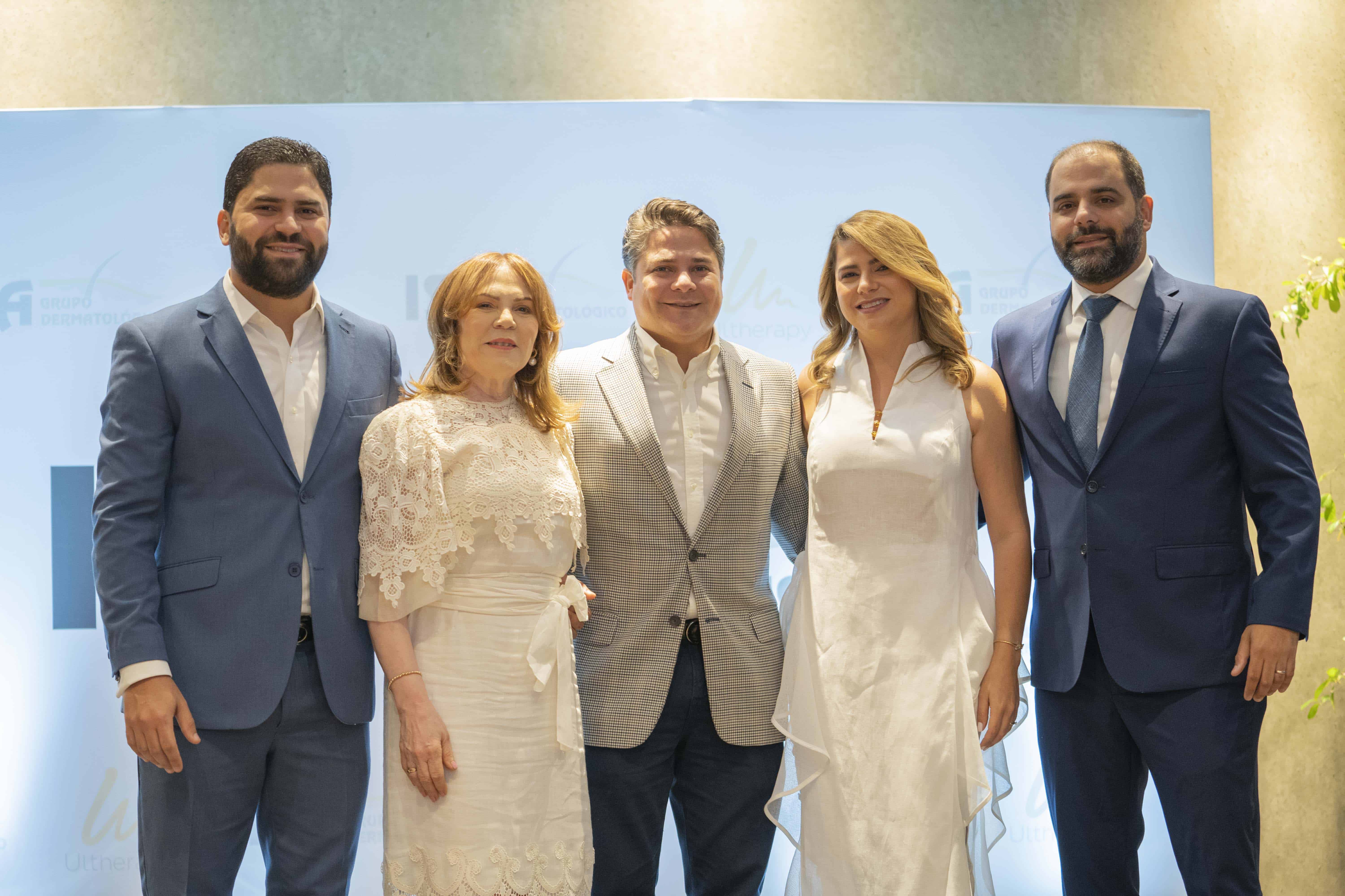 José Isa, Marina de Isa, Jorge Isa,&nbsp; Mariel Isa y Rafael Isa.