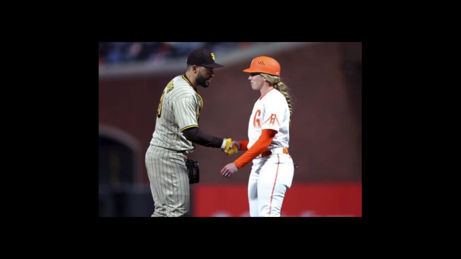 Nakken, primera mujer coach en MLB: Todos inspiramos en lo que hacemos día a día