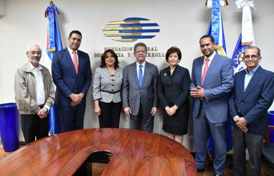 Juramentan a Josefina Pimentel como nueva rectora de Iglobal Juramentan a Josefina Pimentel como nueva rectora de Iglobal