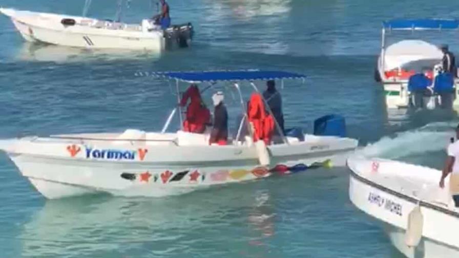 Detienen hombre señalado por muerte de tiburón azul en Bayahíbe Detienen hombre señalado por muerte de tiburón azul en Bayahíbe