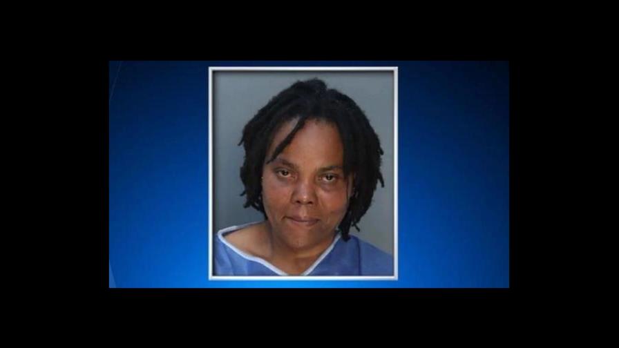 Deniegan fianza a mujer de Miami por el asesinato de sus hijos de 3 y 5 años