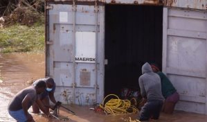 Aumentan a 259 los muertos por las inundaciones en el este de Sudáfrica