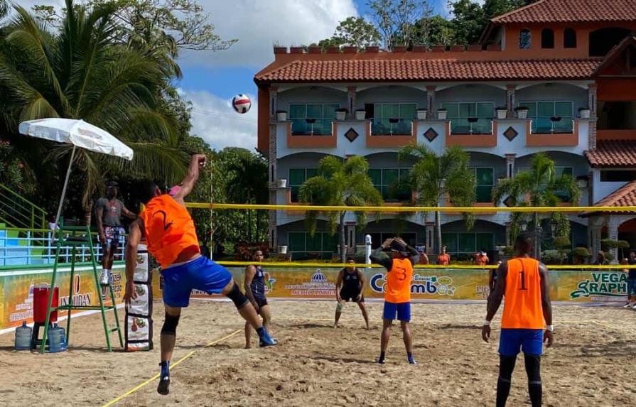 Poderosos y Leonas ganan primeros partidos del voleibol playero Hato Mayor/Vicentillo
