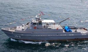 Zozobra embarcación en bahía de Puerto Plata con varias personas a bordo