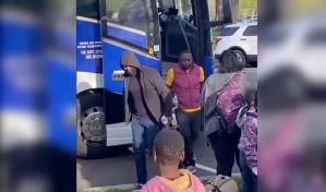 Llega a Washington un tercer autobús con inmigrantes procedente de Texas