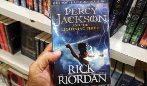 Disney + encontró su Percy Jackson