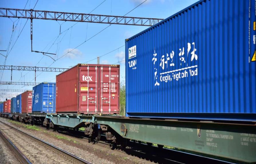 Compañías ferroviarias de Rusia y China acuerdan aumentar tránsito de carga