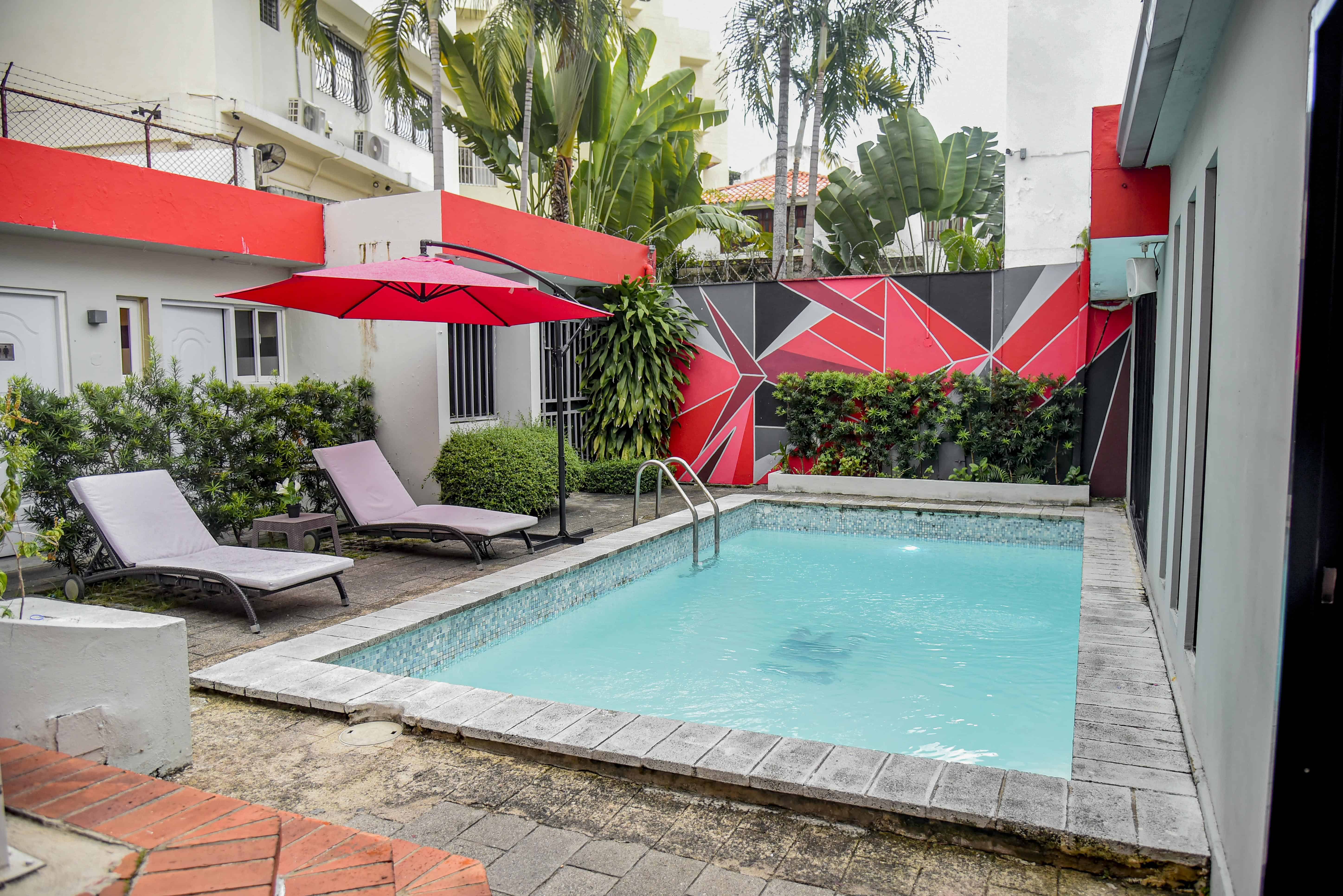 Piscina del gimnasio Live Fitness RD.