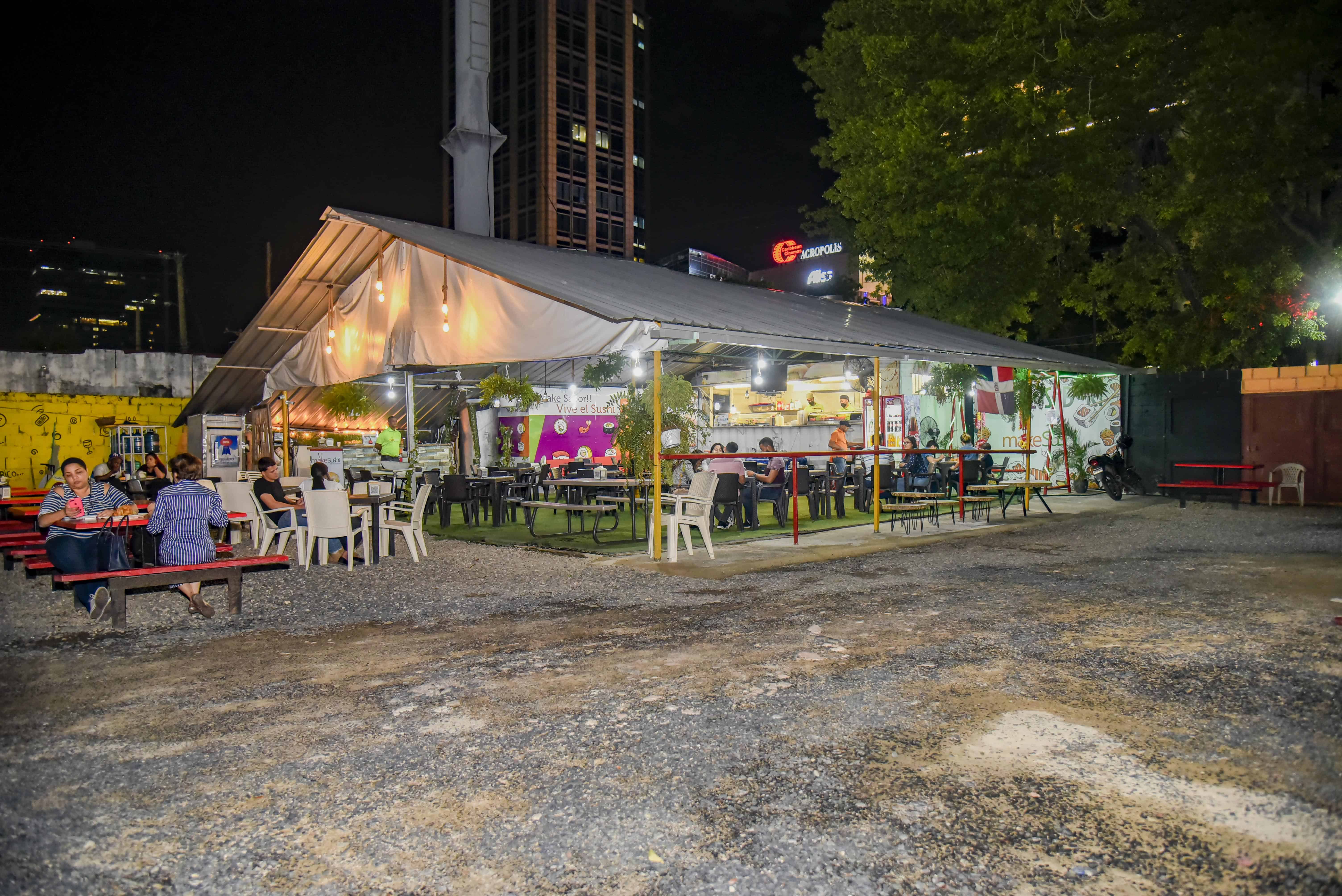 Make Sushi de la avenida Winston Churchill.