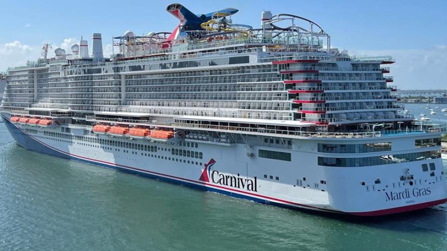 Pasajero de crucero salta al mar próximo a las costas de Florida